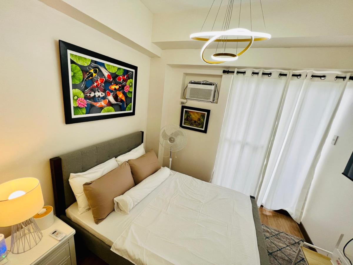 Infina Towers Project 4 Aurora Boulevard Quezon City Маніла Екстер'єр фото